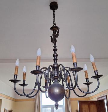 Grand lustre austro-hongrois à 8 branches beschikbaar voor biedingen