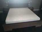 180x200 bed van bruin rotan met nachtkastjes, Huis en Inrichting, Ophalen, Gebruikt, Bruin, Tweepersoons