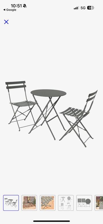 Bistroset: 2 opklapbare stoelen en tafel beschikbaar voor biedingen