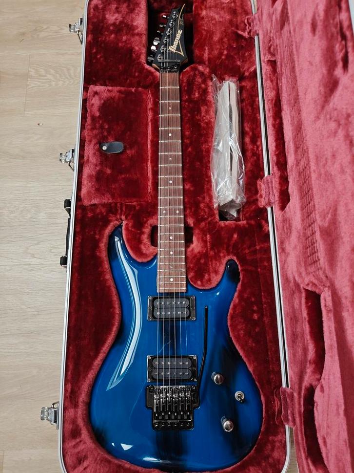 Ibáñez Joe Satriani JS1000 Prestige, Muziek en Instrumenten, Snaarinstrumenten | Gitaren | Elektrisch, Gebruikt, Solid body, Ibanez