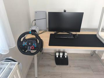 Complete Set PS5 met LOGITECH Stuur, Ophalen, Zo goed als nieuw