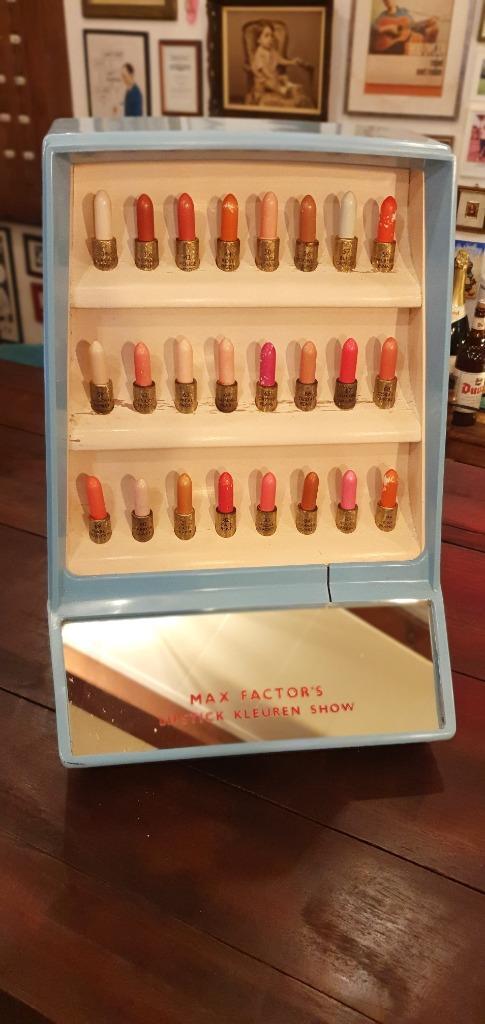 Curiosa lipstick display, Antiek en Kunst, Curiosa en Brocante, Ophalen