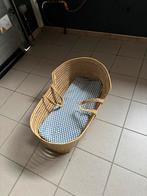 Slaapmand in riet voor baby’s met matras, Kinderen en Baby's, Ophalen, Zo goed als nieuw, Minder dan 140 cm, Matras
