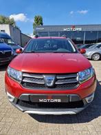 Dacia Sandero // 2015 // 86 800 km // essence // Navi, Autos, Dacia, SUV ou Tout-terrain, 5 places, Achat, Rouge
