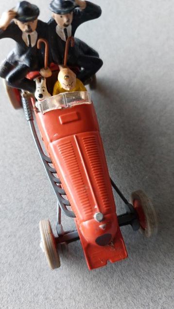 Tintin au volant voiture miniature  beschikbaar voor biedingen