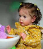 Realistische peuter pop Missy met geel jurkje (60cm), Verzenden, Nieuw, Pop