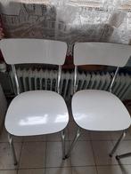 2Chaises de cuisine bon état et solide, Maison & Meubles, Enlèvement, Comme neuf, Blanc