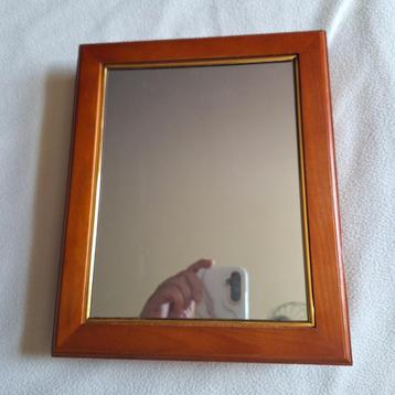 Miroir/boîte porte-clés en bois, beschikbaar voor biedingen