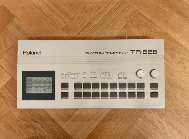 Ordinateur à batterie Roland TR-626, Musique & Instruments, Batteries électroniques, Utilisé, Roland, Enlèvement ou Envoi