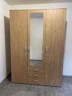 Kleerkast met spiegel 1,5 m breed x 2 m  hoog, Huis en Inrichting, Ophalen, Zo goed als nieuw