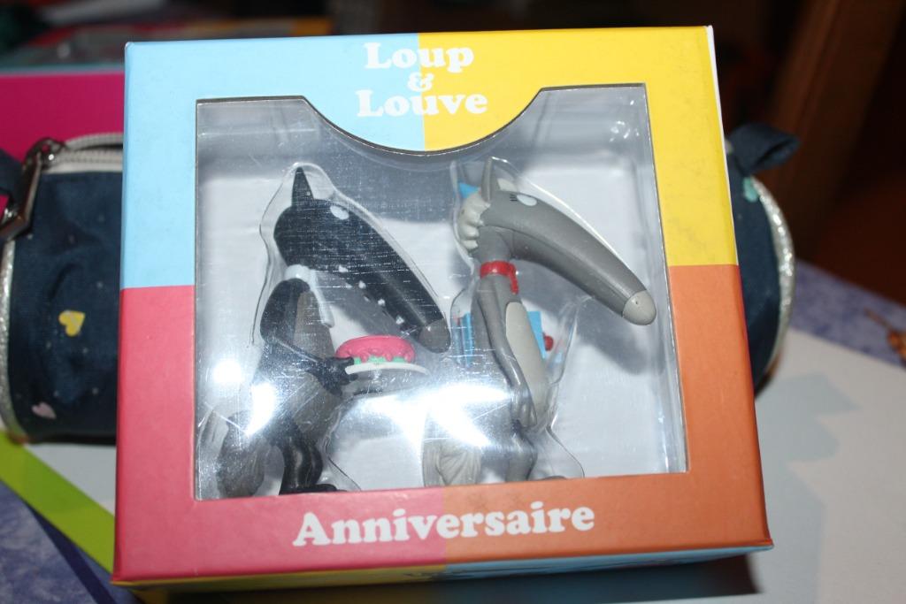 figurines loup & louve - auzou- anniversaire, Collections, Statues & Figurines, Utilisé, Enlèvement ou Envoi
