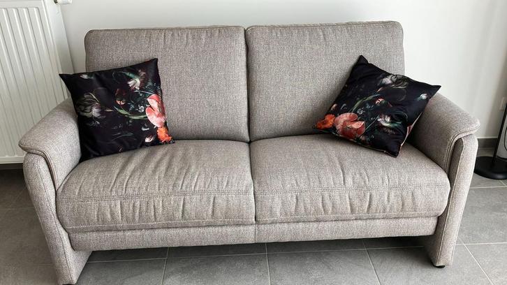 Zetel, Yulia: grijs met tinten beige, Huis en Inrichting, Zetels | Zetels, Zo goed als nieuw, Tweepersoons, 150 tot 200 cm, 75 tot 100 cm