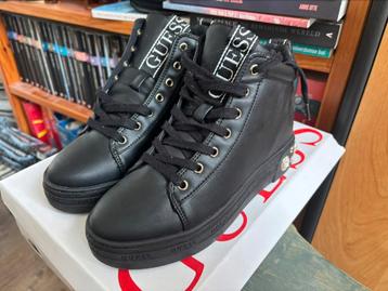 Sneakers Guess Remmy taille 36 (35), Enlèvement ou Envoi, Comme neuf, Sneakers et Baskets