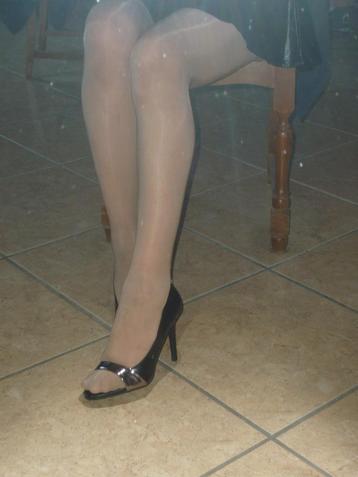 Sandalen👄 beschikbaar voor biedingen