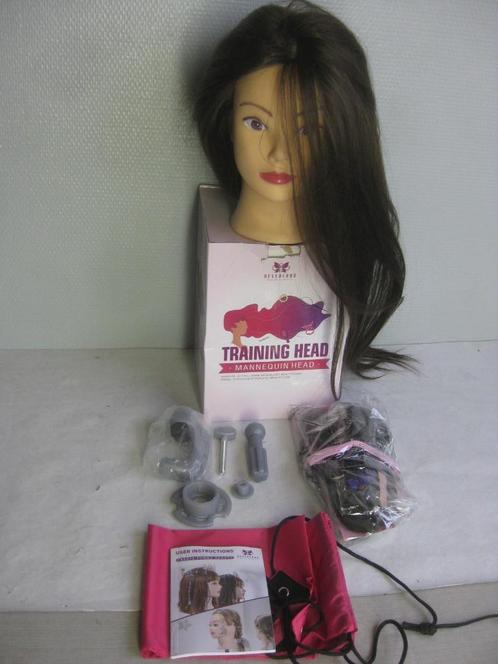 Bruinharig kappershoofd met toebehoren - NIEUW - Neverland., Handtassen en Accessoires, Uiterlijk | Haarverzorging, Nieuw, Pruik of Haarverlenging