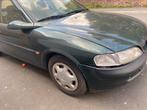 Opel vectra essence, Autos, Opel, 5 places, Vert, Berline, Vectra