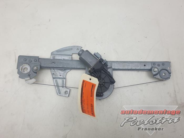 Ruitmechaniek 4Deurs links-voor van een Peugeot 107, Auto-onderdelen, Ruiten en Toebehoren, Peugeot, Gebruikt, 3 maanden garantie