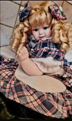 POUPÉE EN PORCELAINE NEUVE, Enlèvement ou Envoi, Neuf, Poupée