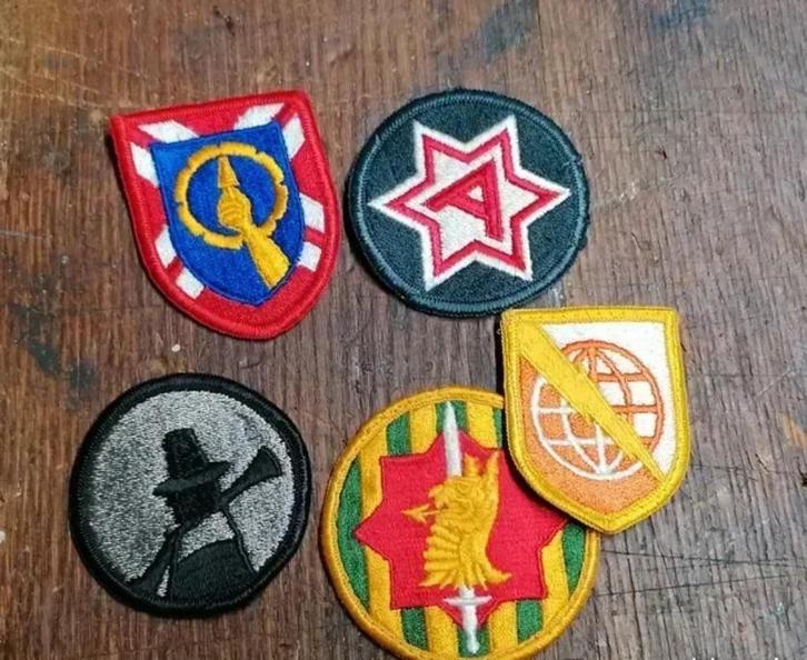 Origineel Amerikaans Russisch militaire insigne WO2 Vietnam, Verzamelen, Militaria | Algemeen, Verzenden
