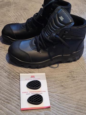 Nieuwe GORETEX veiligheidsschoenen maat 45. beschikbaar voor biedingen