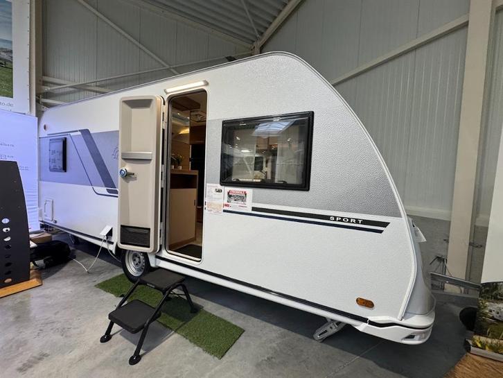 nieuwe Knaus Sport 500 UF met mover & voortent, Caravans en Kamperen, Caravans, Bedrijf, tot en met 4, 1000 - 1250 kg, Rondzit