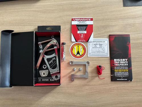 Bigsby B7 Vibrato Kit Alu + Vibramate V7-335, Muziek en Instrumenten, Instrumenten | Onderdelen, Zo goed als nieuw, Elektrische gitaar