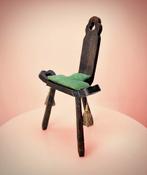 Vintage retro brutalistische houten stoel kruk tabouret, Gebruikt, Ophalen of Verzenden, Hout