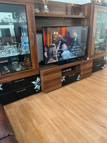 TV meubel beschikbaar voor biedingen