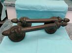 Set van 2 antieke bronzen deuropen- duwers circa 1920, Antiek en Kunst, Curiosa en Brocante, Verzenden