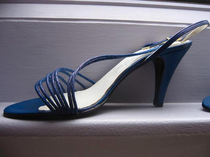 Superbes escarpins Vintage "Creazioni" certifié "Art Br, Vêtements | Femmes, Chaussures, Neuf, Escarpins, Bleu, Enlèvement ou Envoi