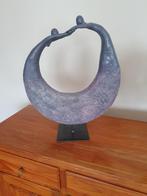 sculptuur met twee abstracte menselijke figuren, Ophalen