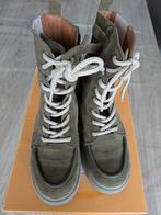Winterlaarsje, Kinderen en Baby's, Kinderkleding | Schoenen en Sokken, Ophalen, Gebruikt, Meisje, Schoenen