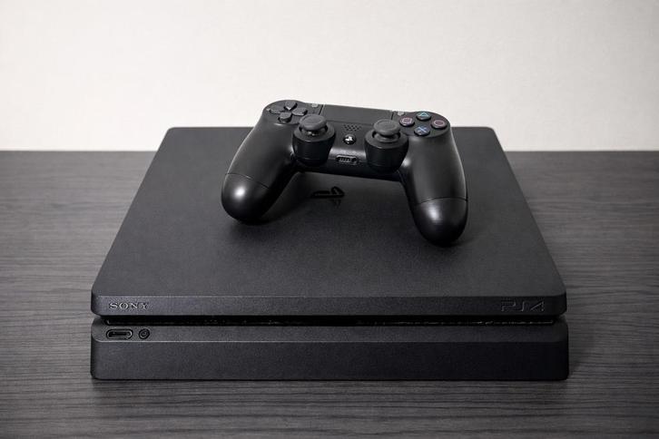 PlayStation 4 Slim 500GB + 1 Controller + HDMI + Oplaadkabel, Games en Spelcomputers, Spelcomputers | Sony PlayStation 4, Zo goed als nieuw