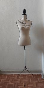 Mannequin de couture femme