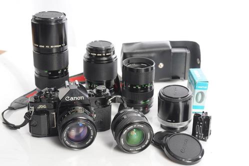 Canon A1 , met koffer en lenzen, Audio, Tv en Foto, Fotocamera's Analoog, Zo goed als nieuw, Spiegelreflex, Canon, Ophalen of Verzenden