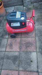Goede compressor 24 ltr., Doe-het-zelf en Bouw, Compressors, Ophalen, Zo goed als nieuw