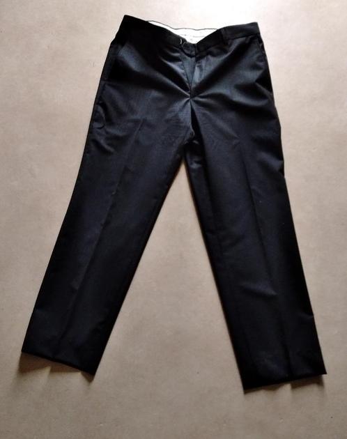 3x herenbroek maat 52 (voor de 3 samen 5 €), Vêtements | Hommes, Pantalons, Comme neuf, Taille 52/54 (L), Noir, Enlèvement