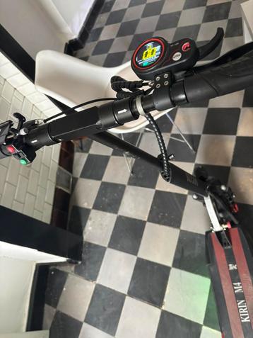 Trottinette électrique kugoo M4, Enlèvement, Utilisé