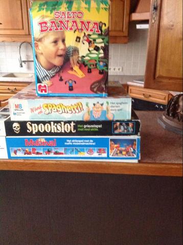 Gezelschapsspelletjes beschikbaar voor biedingen