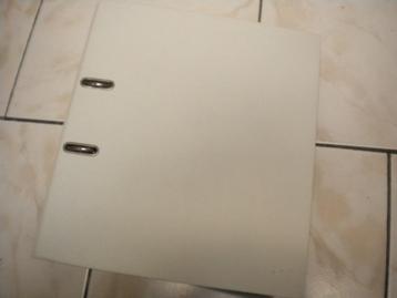 Witte grote ringmap + Klein ringmap beschikbaar voor biedingen