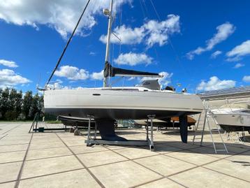 Beneteau Oceanis 37  beschikbaar voor biedingen