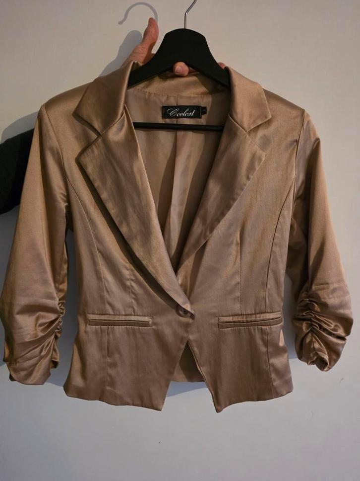 Gouden jasje, Kleding | Dames, Jasjes, Kostuums en Pakken, Zo goed als nieuw, Jasje, Maat 36 (S), Overige kleuren, Ophalen of Verzenden