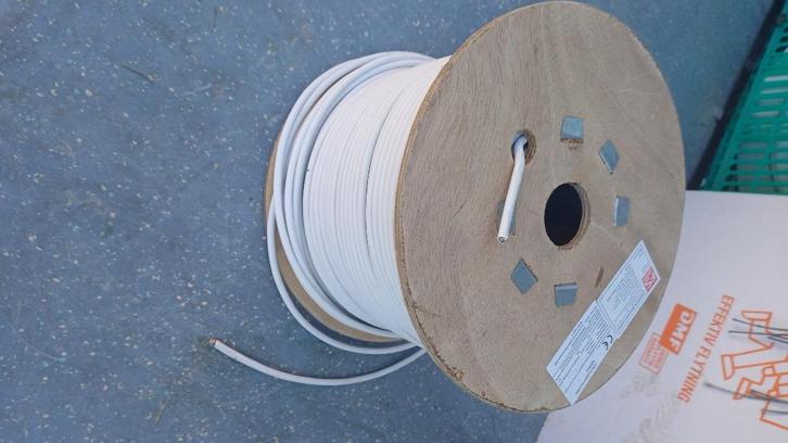 Rouleau de cable électrique pour alarme, Bricolage & Construction, Électricité & Câbles, Neuf, Câble ou Fil électrique, Enlèvement