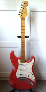Fender Strat „Relic 60" Fiesta rood, Muziek en Instrumenten, Snaarinstrumenten | Gitaren | Elektrisch, Ophalen, Zo goed als nieuw