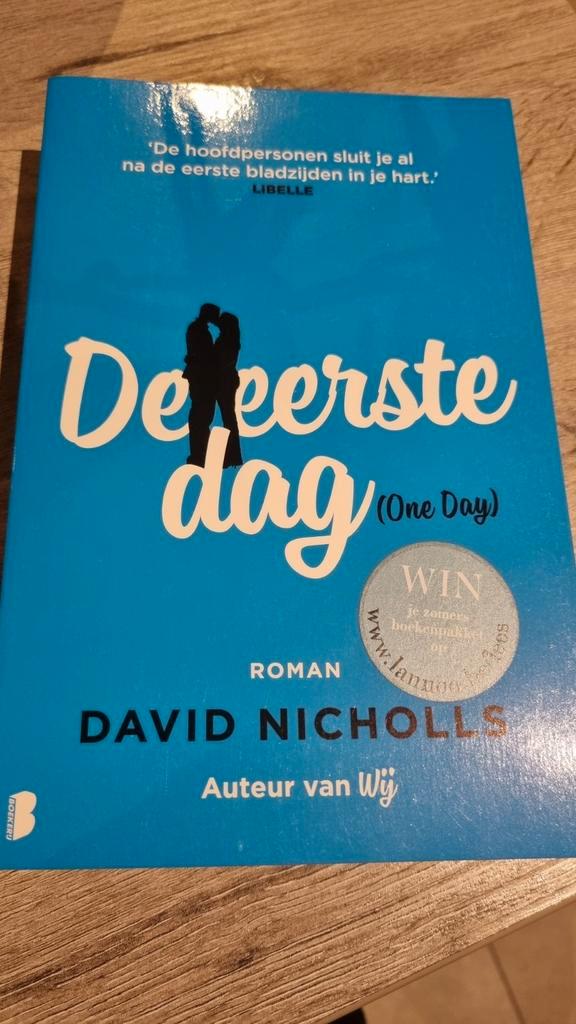 David Nicholls - De eerste dag, Boeken, Literatuur, Zo goed als nieuw, Ophalen of Verzenden