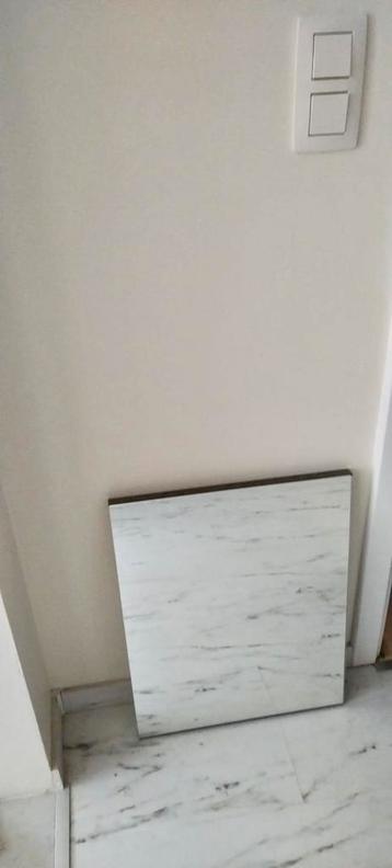 Miroir moderne style IKEA – état parfait beschikbaar voor biedingen