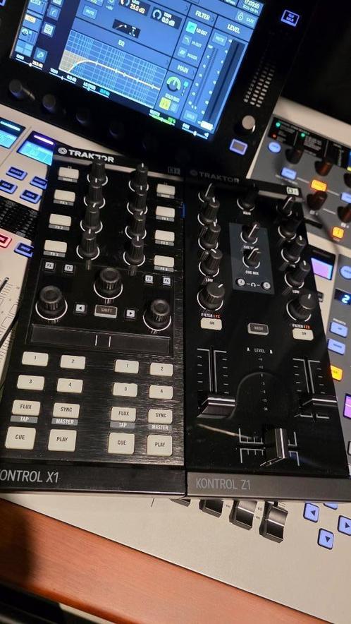 Native Instruments Traktor Kontrol X1 Mk2 ,Z1 Mk1, Elektronische apparatuur, Overige elektronische apparatuur, Zo goed als nieuw