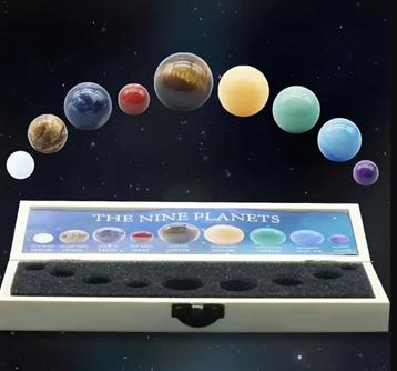 9 planeten van het zonnestelsel gemaakt van natuursteen beschikbaar voor biedingen