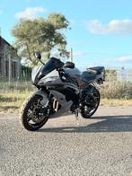 Yamaha YZF-R6, Motoren, 4 cilinders, Meer dan 35 kW, 600 cc, Sport