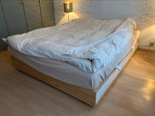 IKEA massief houten bed 160x200, Huis en Inrichting, Slaapkamer | Bedden, Zo goed als nieuw, 160 cm, 200 cm, Hout, Ophalen of Verzenden